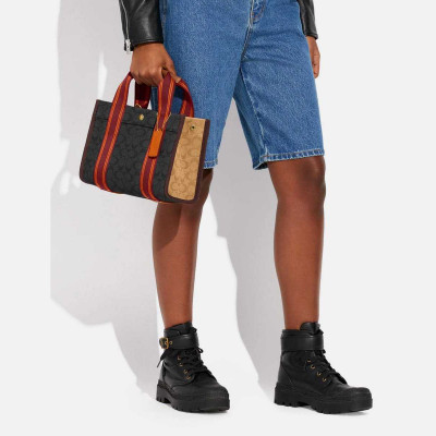 Spin Tote 27 In Signature Jacquard - B4/Black Multi
