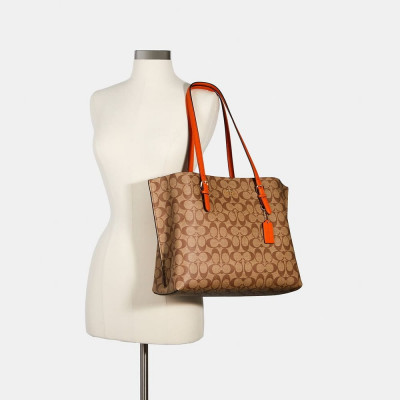 Mollie Tote In Signature Canvas - Im/Khaki Sedona