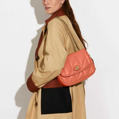 Pillow Madison Shoulder Bag With Quilting - B4/Coral