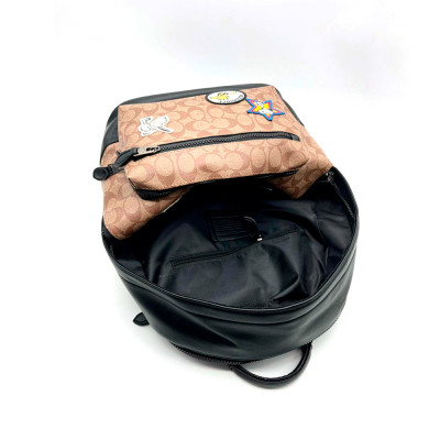 Snoopy Court Backpack In Signature Canvas With Patches – Im/Khaki Multi