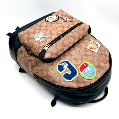 Snoopy Court Backpack In Signature Canvas With Patches – Im/Khaki Multi