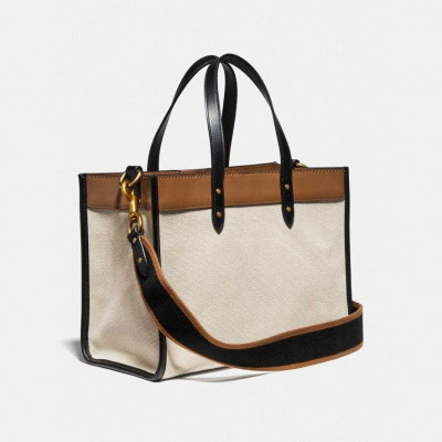 Field Tote 30 With Badge - Brass/Canvas Light Saddle