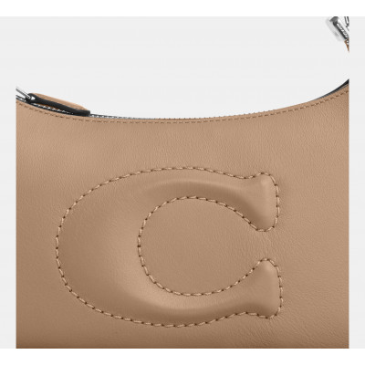 Teri Shoulder Bag With Signature Quilting - Smooth Leather/Silver/Taupe